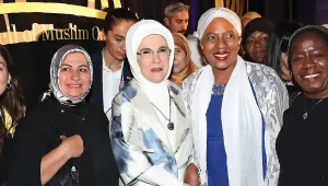 Emine Erdoğan ve Filistinli çocuklar