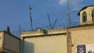 Urmiye’de tutsaklara saldırı