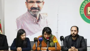 İktidar adım atsın