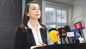 Sahte rüzgarınızla sarsılmayız