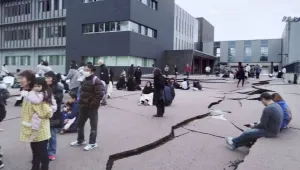 Noto 1 metre batıya kaydı