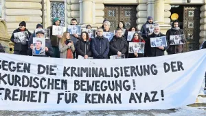 Kenan Ayaz’ın dostlarıyız