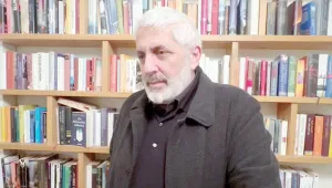 Özür dilemek için geldim