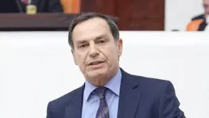Xelat'a Türk takviyesi
