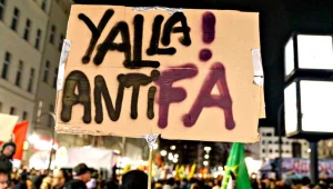 Almanya’da yeni göçmen politizasyonu: ‘Yallah Yallah Migrantifa’ ne anlatıyor?
