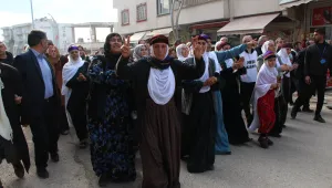 Devleti masaya çağırıyoruz