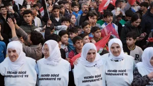 Kürt yok ama oyu var