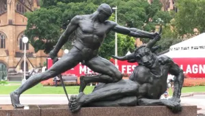 Minotaurus’u kim öldürdü?