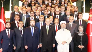 Kürt düşmanı münafıkları devirmek