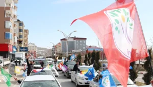 DEM’in politika senfonisi