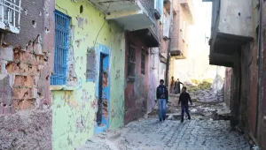 Ana rahmidir hendekler özgür Kürt’ün