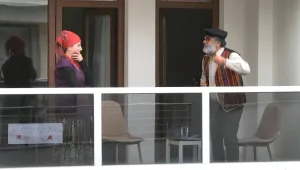 Dersim’de balkonda tiyatro