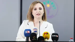 Kayyum derhal çekilmeli
