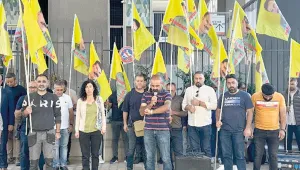 Üç ülkede tecrit protestosu
