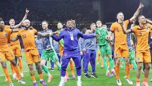Hollanda faşistlere çıkışı gösterdi