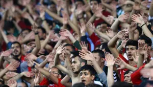 Futbolla maskelenen cinsiyetçilik