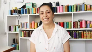 Eşbaşkan, ev işçisi, anne, terzi