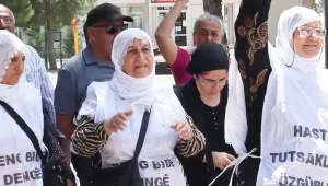 Anneler: O Kürtlerin Başkanı, tecridi kaldırın
