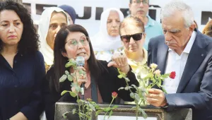Sincar, mezarı başında anıldı