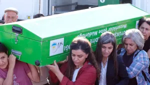 Rojin’in cenazesini kadınlar omuzladı