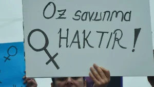 Buradayız, hiçbir yere gitmiyoruz!