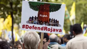 Kobanî direniş ruhuyla Rojava devrimini savunmaya