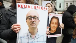 Yüreğimizin yarısını bırakıyoruz