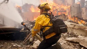 Los Angeles 6 gündür yanıyor