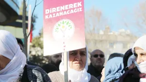 Her yer, zulüm rengi!