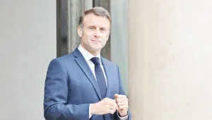 Şara Fransa'ya davet edildi