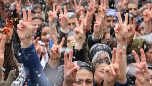 Alın seyreyleyin barbarlar!