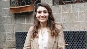 Xwebûna Jin kapılarını açtı