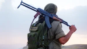 Kurşun namludayken silah nasıl bırakılır?
