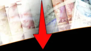 Parası da kendisi gibi TL düştükçe düşüyor