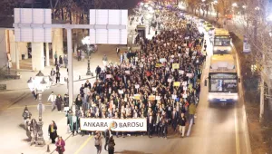 Baro hukuk için ayakta