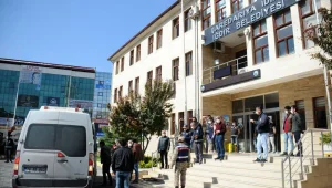 Kadın müdürlüğünü de kapattı