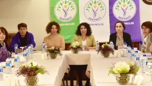 Kadın Meclisi, İzmir'deydi