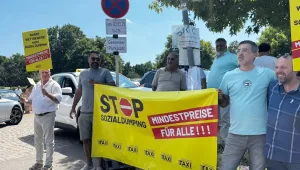 Taksiciler Uber’e karşı