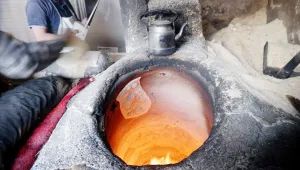 Tandırdan ekmeklerini kazanıyorlar