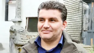 Çakas kazandı, sınır dışı edilmeyecek