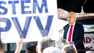 Hollanda ivmeyi aşırı sağa kırıyor
