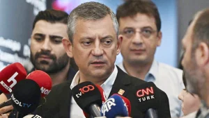 Özel ve arkadaşlarını tehdit