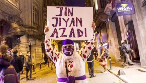 Korku duvarları yıkıldı