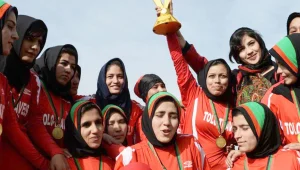 Afgan kadın futbolcular ilk kez sahada