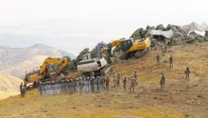 Pasûr'da halk göçe zorlanıyor