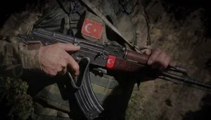 Korucular üç kişiyi vurdu