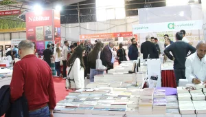 Yayınevleri uyardı: Kürtçe okur azalıyor