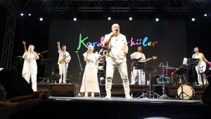 30 Yılın Öyküsü: Kardeş Türküler