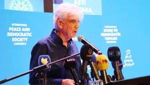 Dünyanın karanlığında parlayan ışık