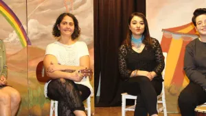 4 kadın, 4 dil, 4 hikâye  